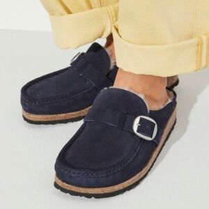 EUC Birkenstock Buckley Shearling Clogs - Navy, 37N